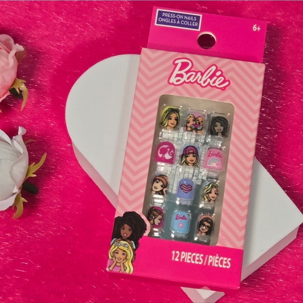 Barbie Kids Press On Nails – Girls Barbiecore Pink Nail Set Dress Up Gift